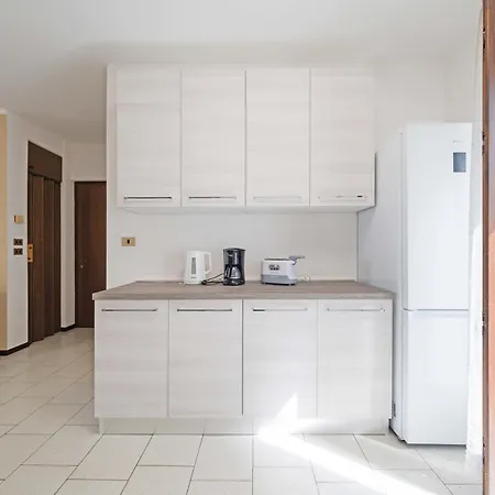 Casa Ruby Geraeumige Mit Pool * Pacengo Di Lazise