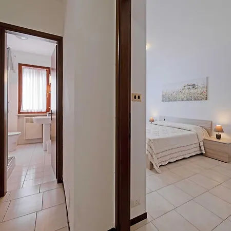 Casa Ruby Geraeumige Mit Pool Apartment *