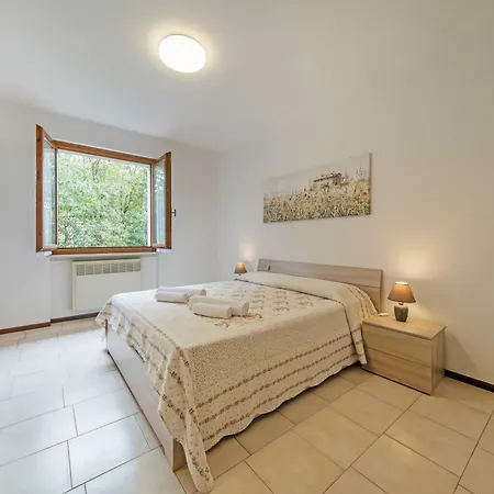 Апартаменты Casa Ruby Geraeumige Mit Pool