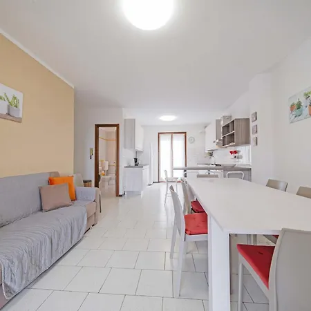 Casa Ruby Geraeumige Mit Pool Apartment Pacengo Di Lazise